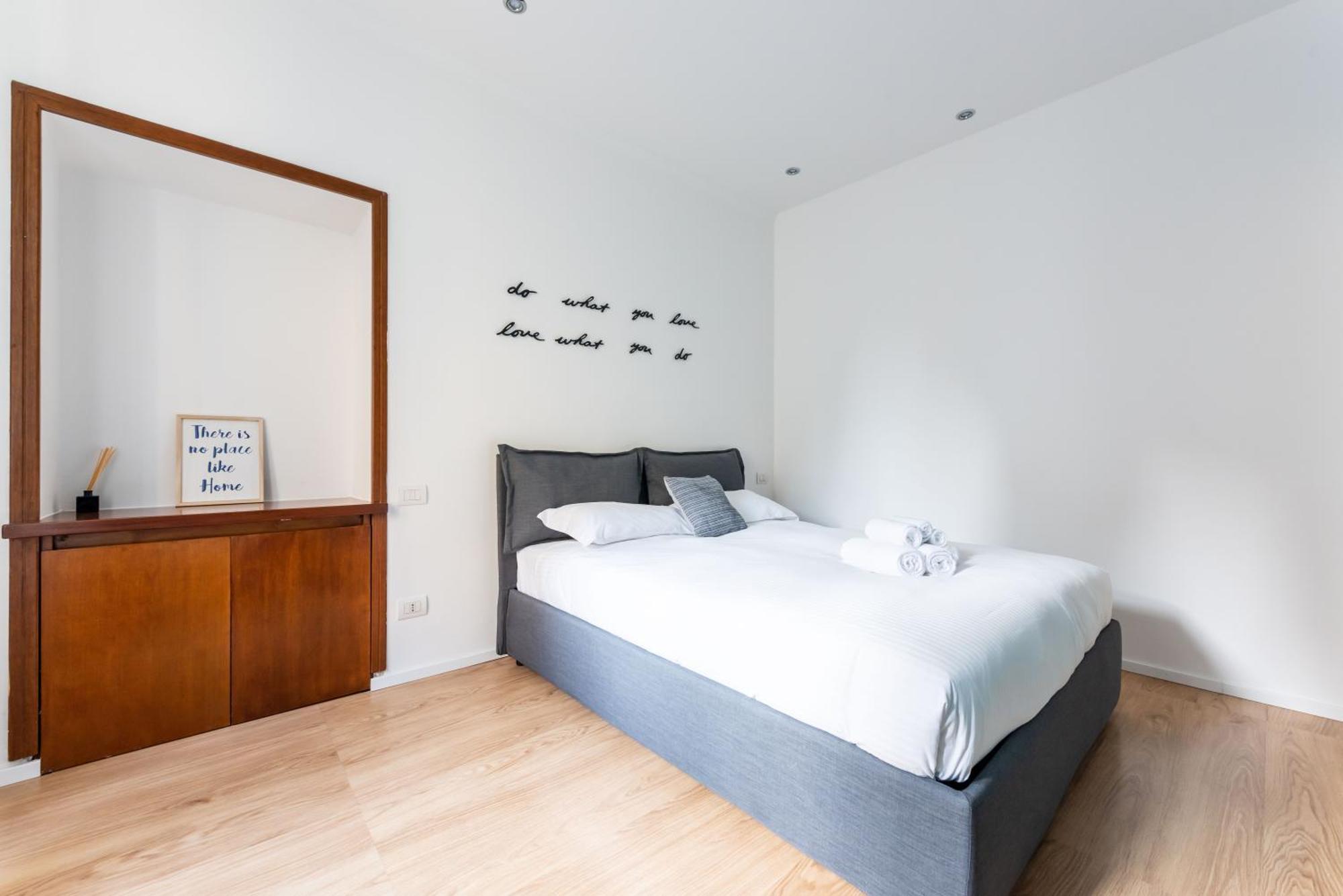 Milano Apartments Vigevano Buitenkant foto